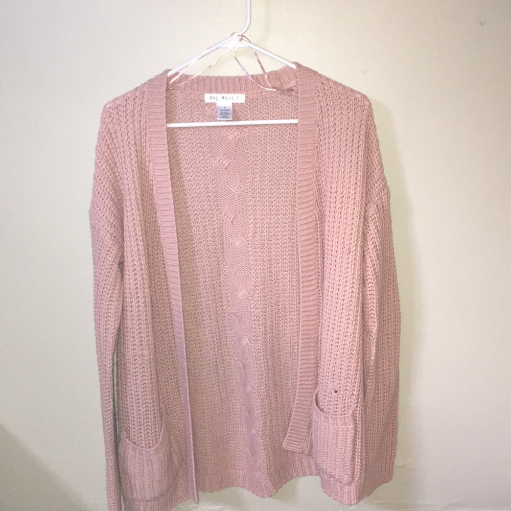 Light pink knitted cardigan